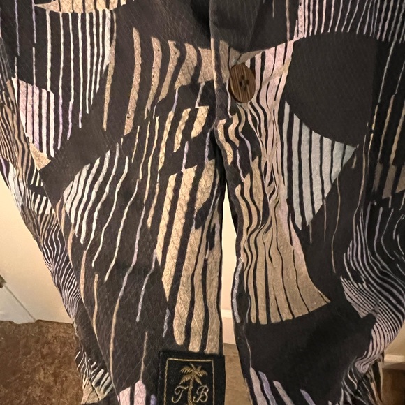 Tommy Bahama Silk Shirt Men’s Large Button Up Short Sleeve Polo - Picture 5 of 8